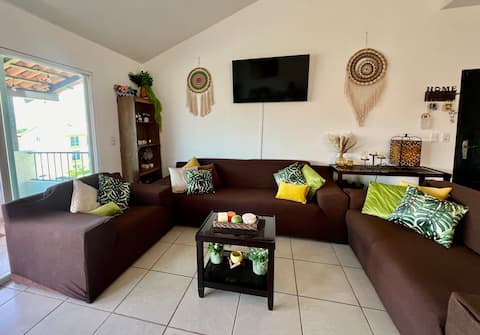 Successful Airbnb property: Luxury apartment with lake view in Chantepec (El Chante)