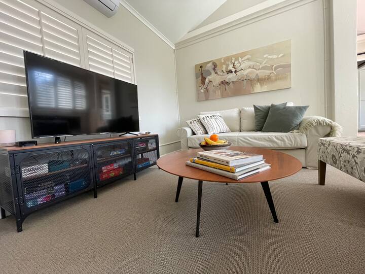 Luxurious Farm Cottage - Robertson