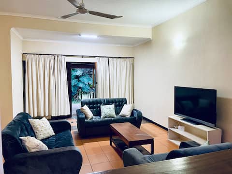 Azalea Place 2: Modern 3-Bedroom Guest House