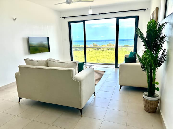 Oceanview Penthouse, Kingbed, Pool, Ac, Near Beach - Mombasa