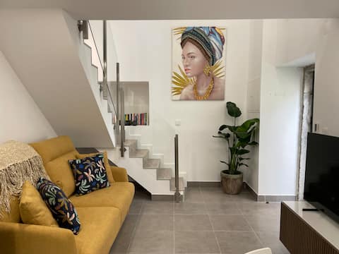 Top Airbnb: 1881 Historical loft with Garden em Alcântara