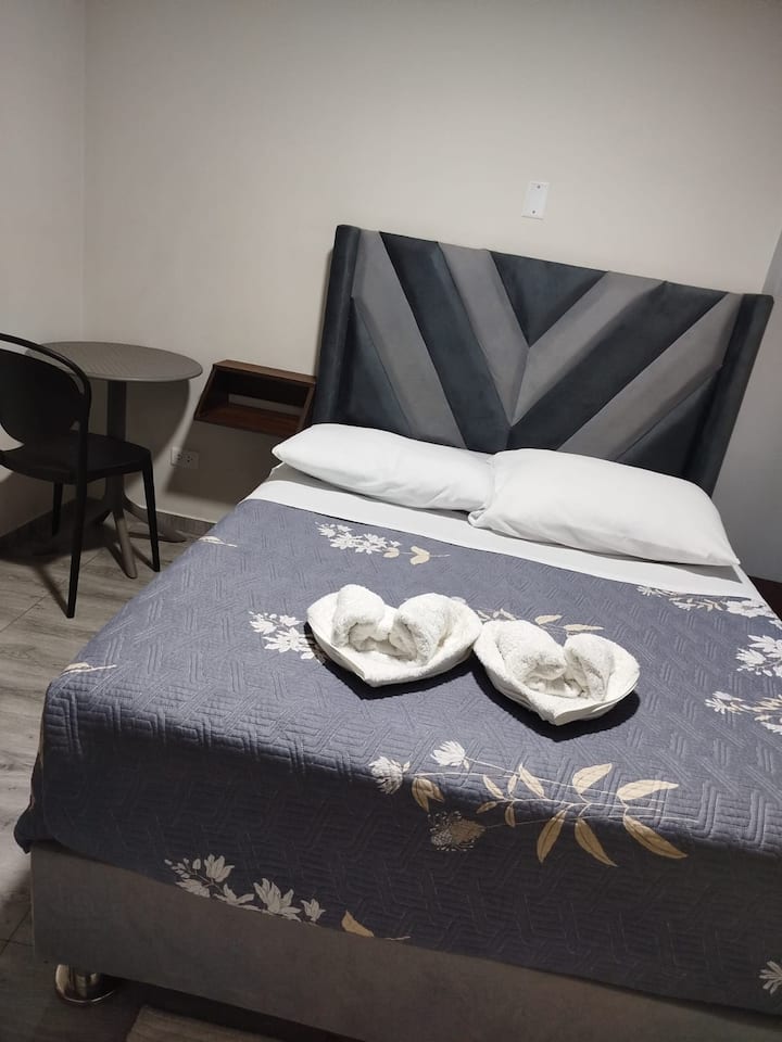 غرفة النوم 1