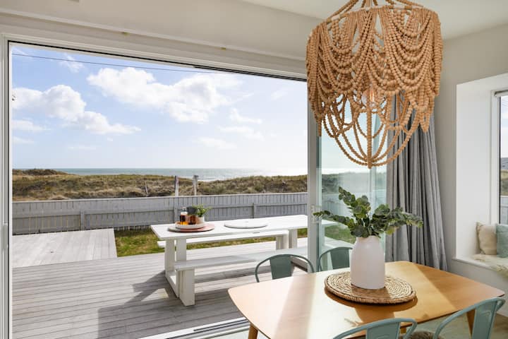 Ocean Beach Retreat (Beachfront) - Foxton Beach
