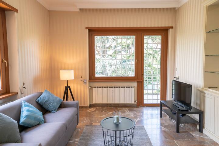 [10 min vaticano] Big Vintage Home gallery image 3