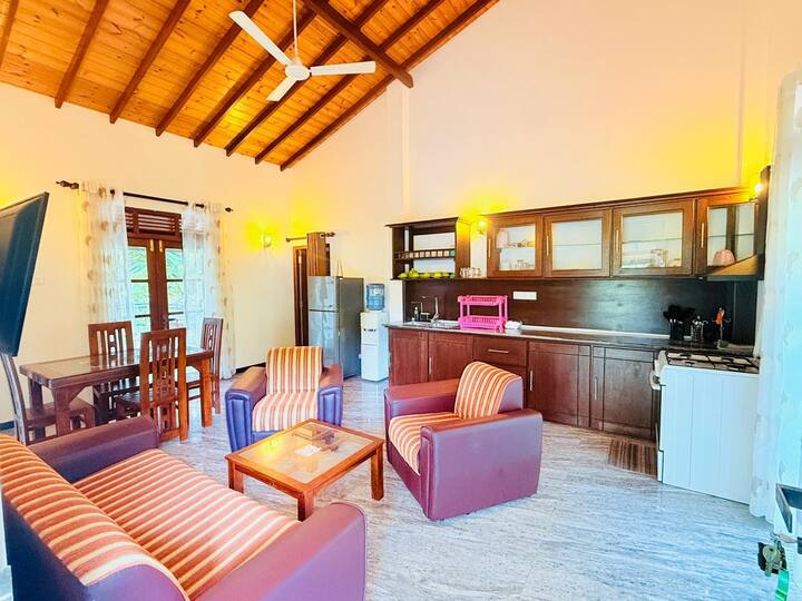 Shells Villa 05 Bed Luxury Villa - Hikkaduwa