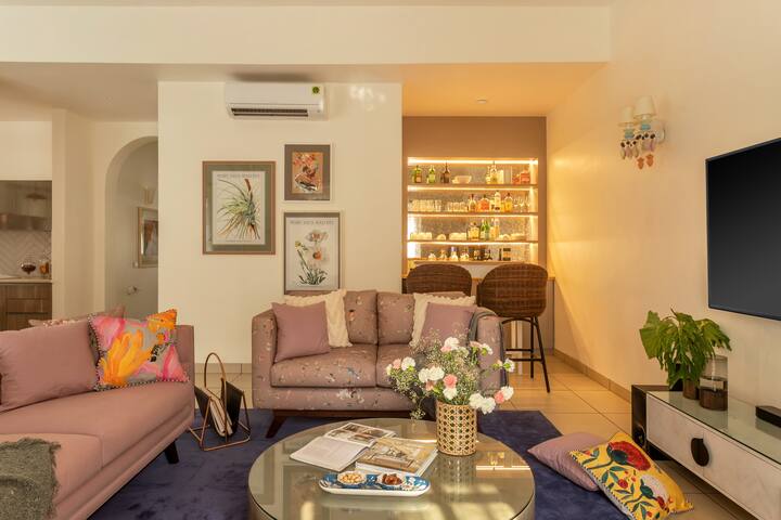 Living room image 7