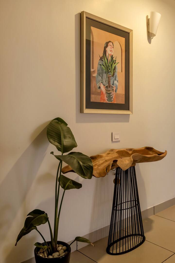 Living room image 6