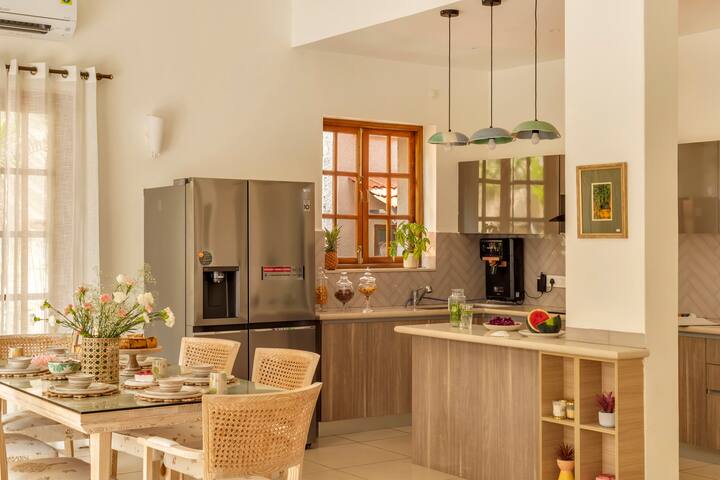 Full kitchen image 1
