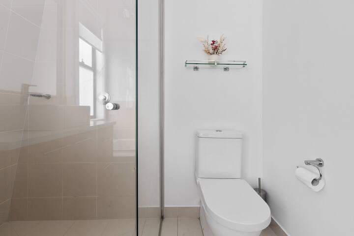 Urban Retreat in Footscray.22 gallery image 4