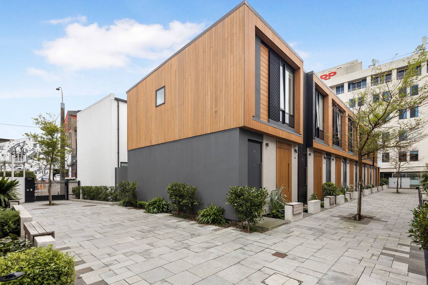 Central City Modern Apartment 2