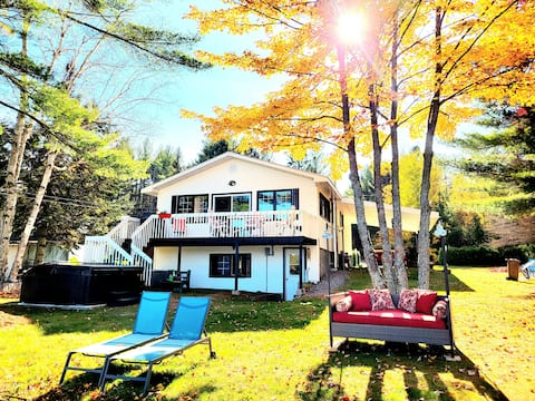 Lakefront * Hot tub * Ping Pong