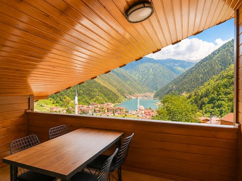 Lake View Penthouse