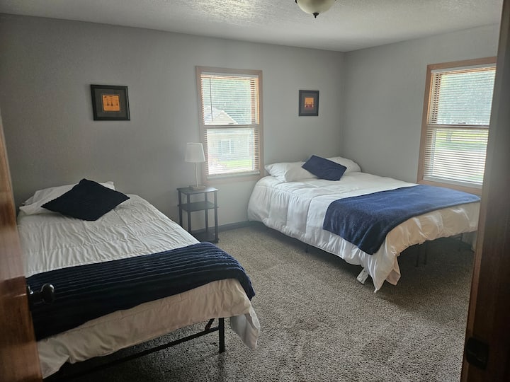 ova se spavaća soba nalazi na drugom katu.