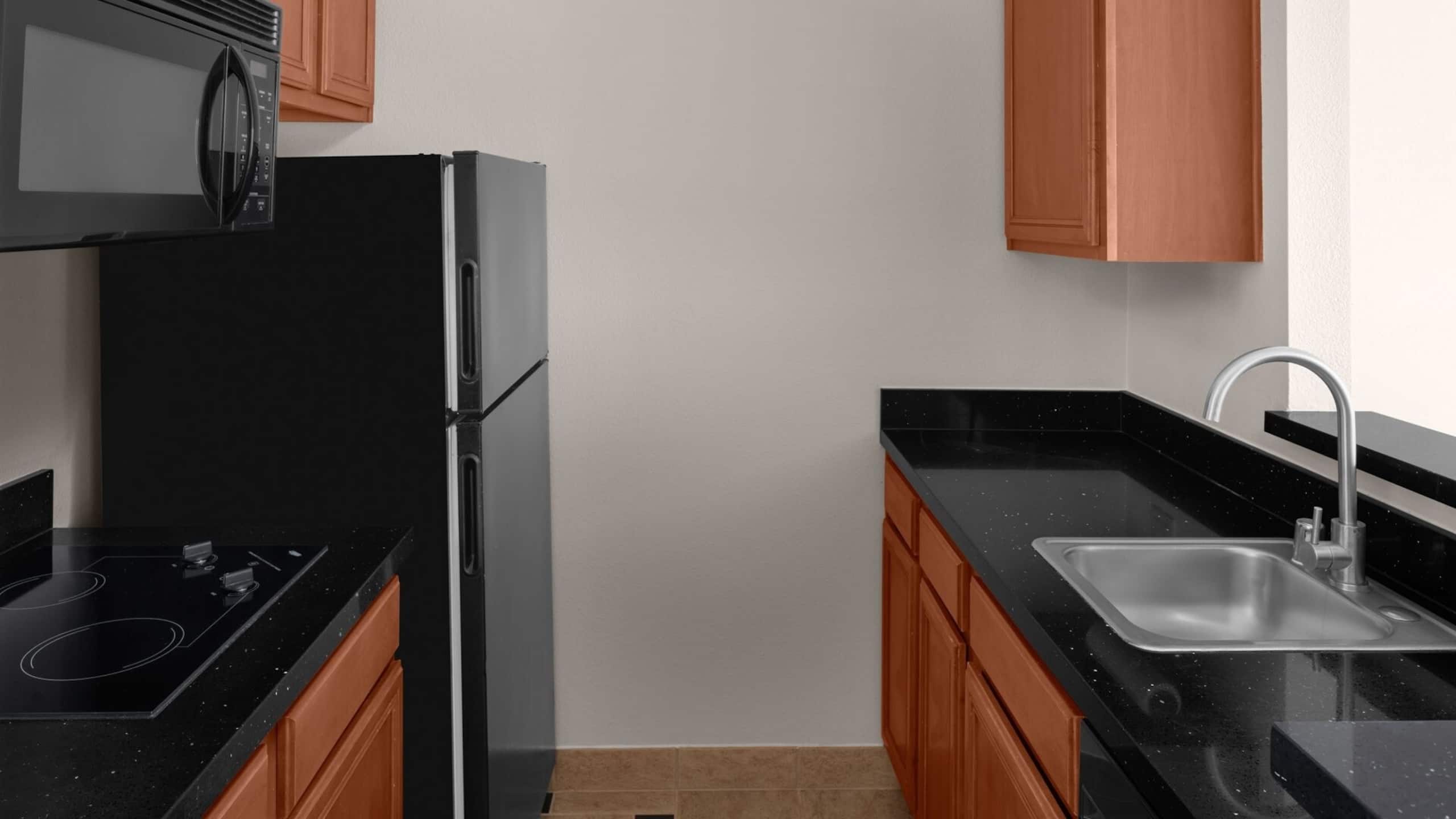 Hotel in South San Francisco · 3 bedrooms · 3 private baths - Image 3