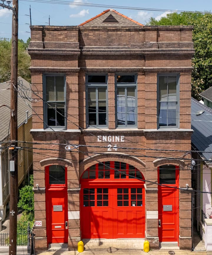 Engine 24 Firehouse Room 5 - Towers for Rent in New Orleans