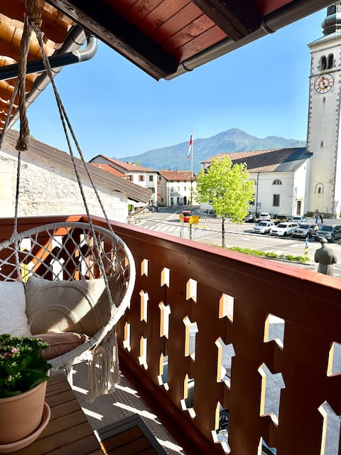 Hisa Rejmr with private parking
