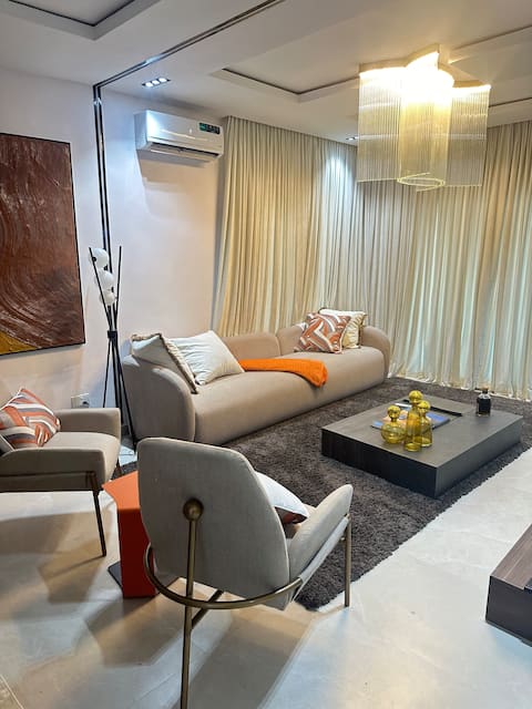 4 Bedroom with Privatepool, cinema, lift ,Lekki