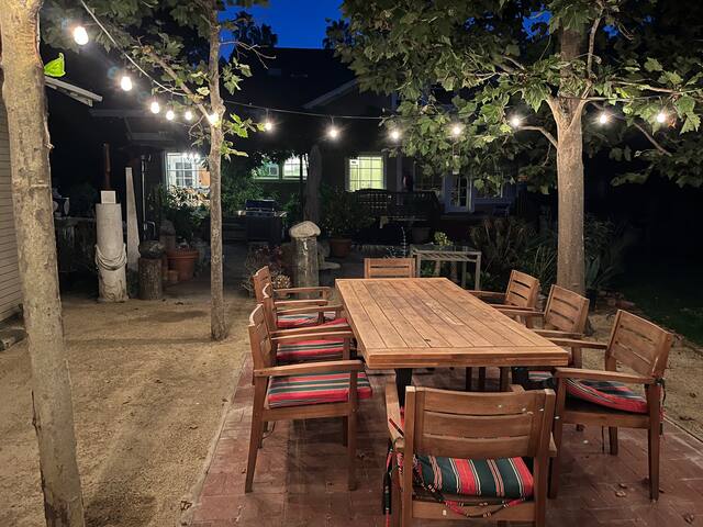 Historic Garden Retreat gallery image 4