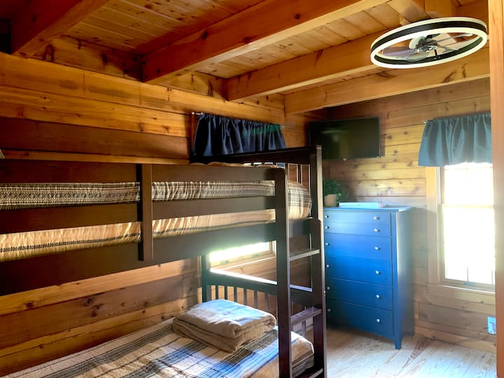 საძინებელი 3