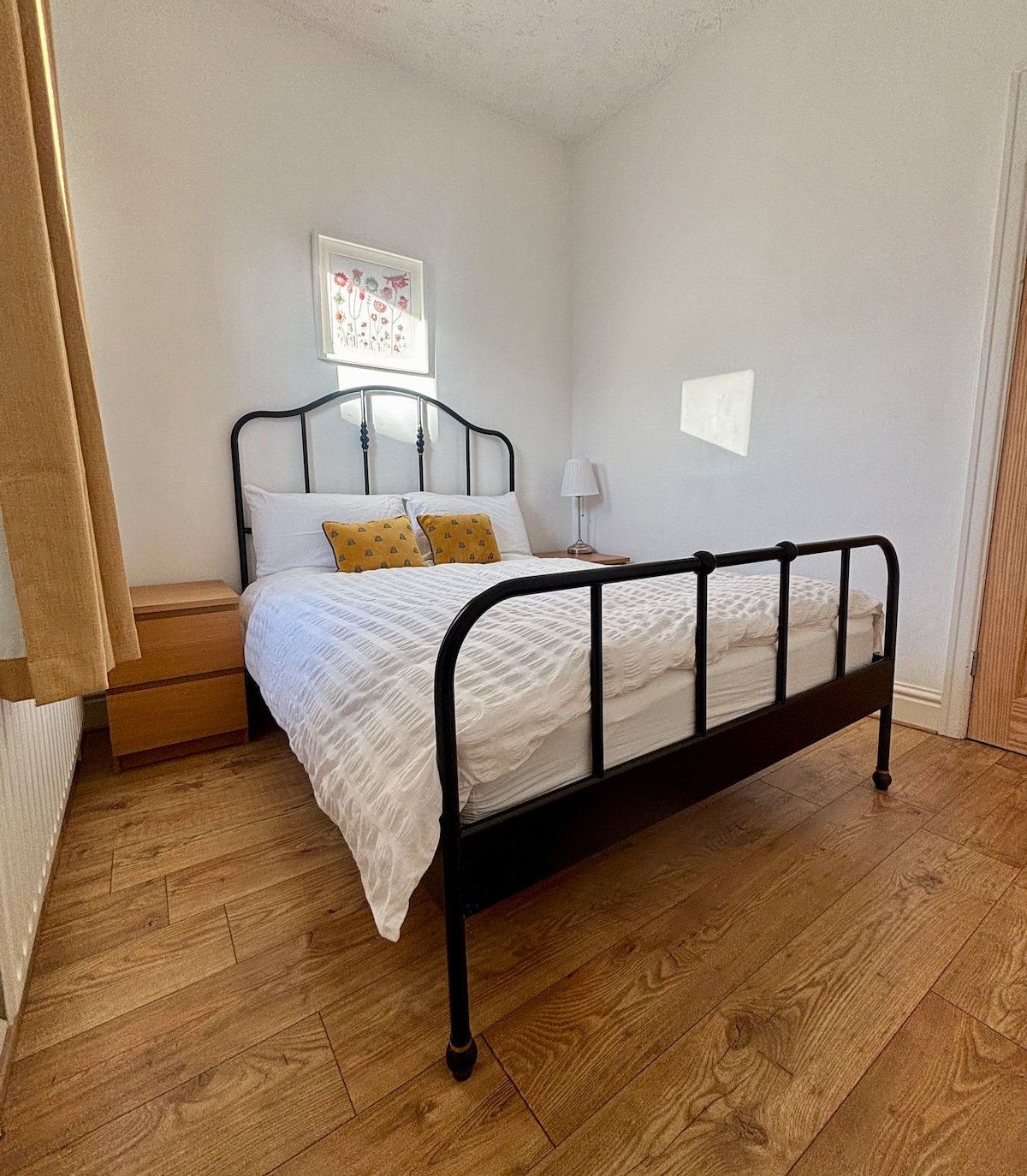 Spálňa 3 dvojlôžka