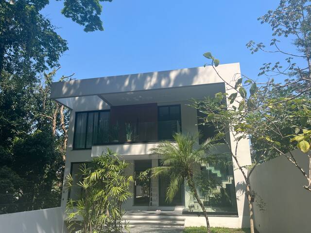 Apartamento tipo casa, barrinha