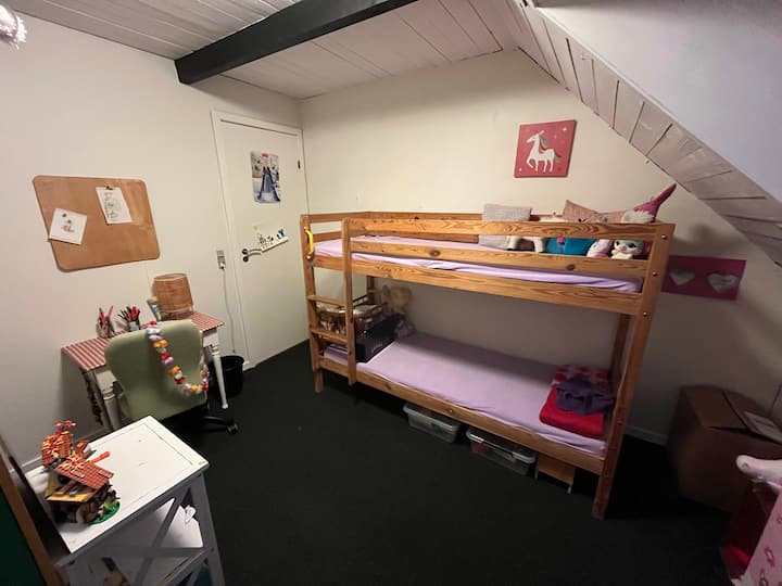 საძინებელი 1