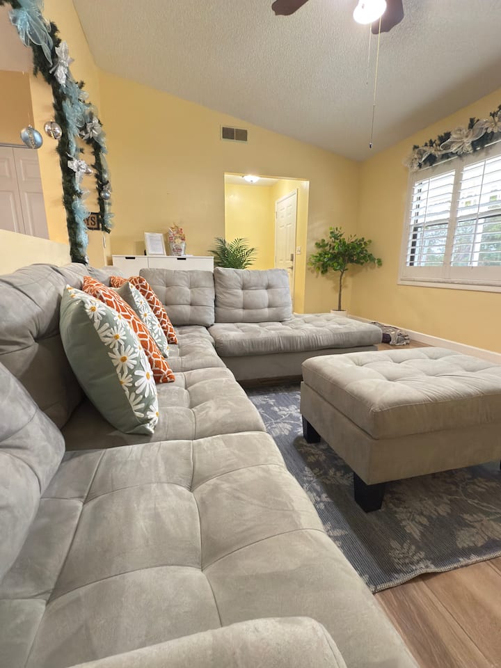 Tarpon Springs 3br/2ba Near Sponge Docks & Beaches - Tarpon Springs, FL