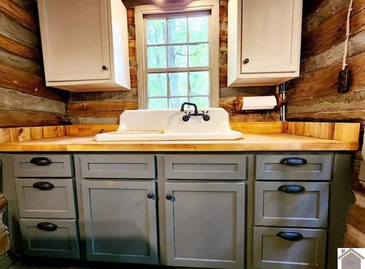 Secluded Lake Cabin Hot Tub; Walk To Lake/trails - Kentucky Lake