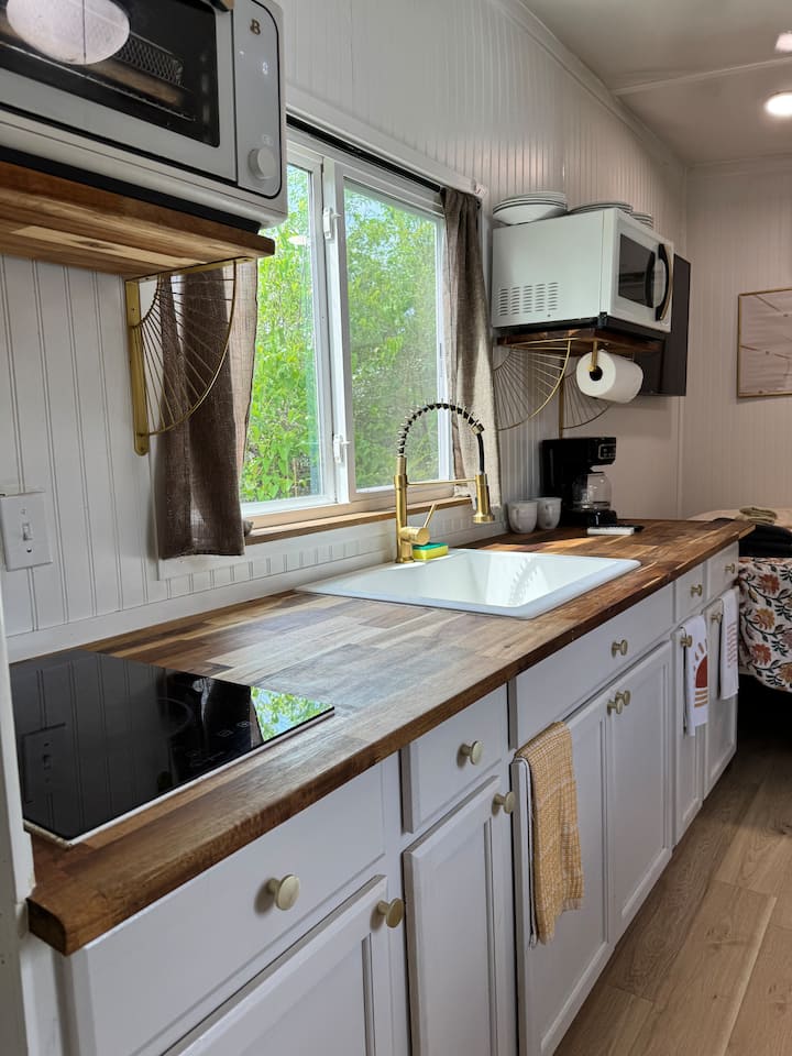 +Sunnyside Suite +Luxe Tiny Home +Mins To Beach - Gulfport, MS