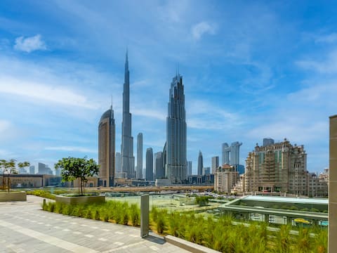 Top Airbnb: High Floor 2BR/Pool/Gym/Access to Dubai Mall in Za'abeel Second
