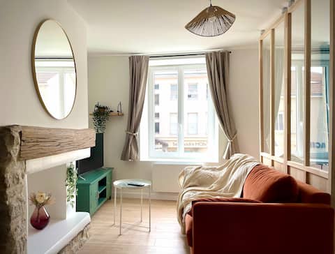 Charming Refurbished Studio