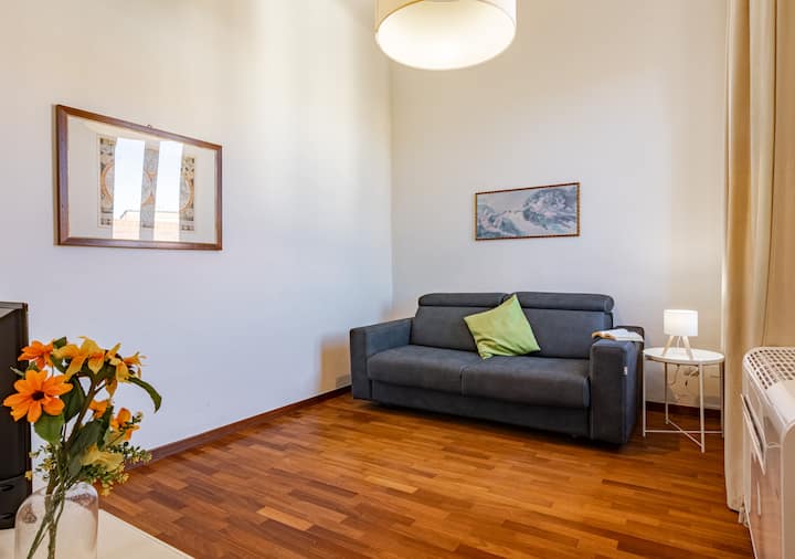 Hostly-suite Le Maioliche-charme In Town Center - Aeropuerto de Pisa (PSA)