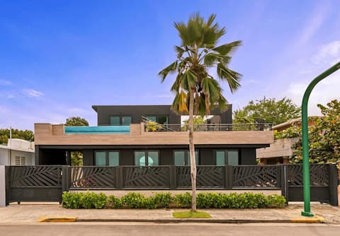 Luxury Beach Villa w/ Infinity Pool – Ocean Park