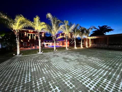 Villas El Capitán 5 Rooms, 25 Guests (1 Villa)