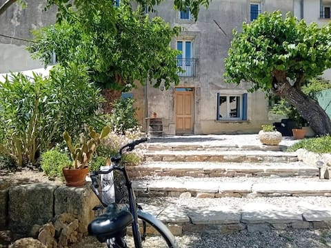 Group cottage-Terrace-Pool-Private parking