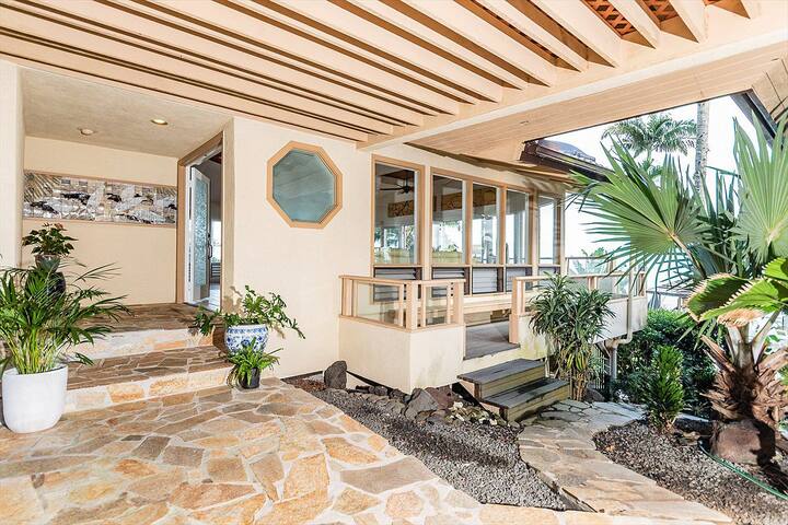 Oceanfront Duplex—Pool, Sauna & Beach, sleeps 12+ gallery image 4