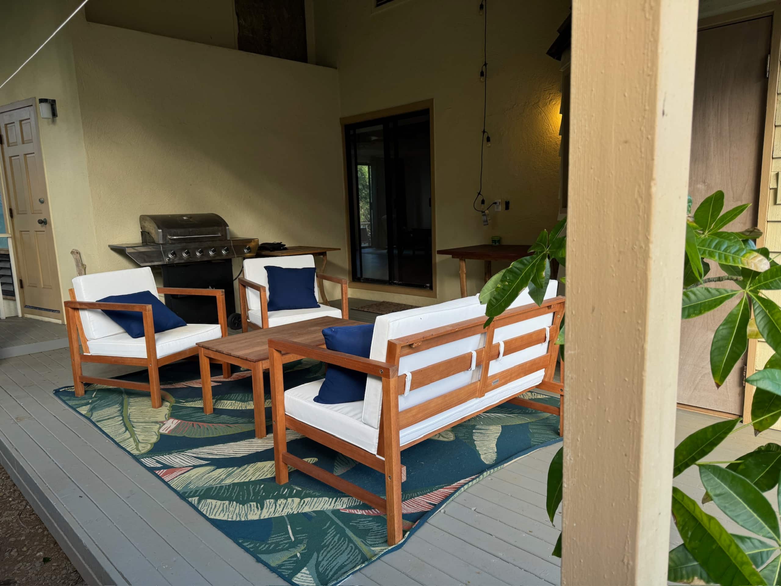 Home in Hilo · ★5.0 · 3 bedrooms · 7 beds · 3 private baths - Image 50