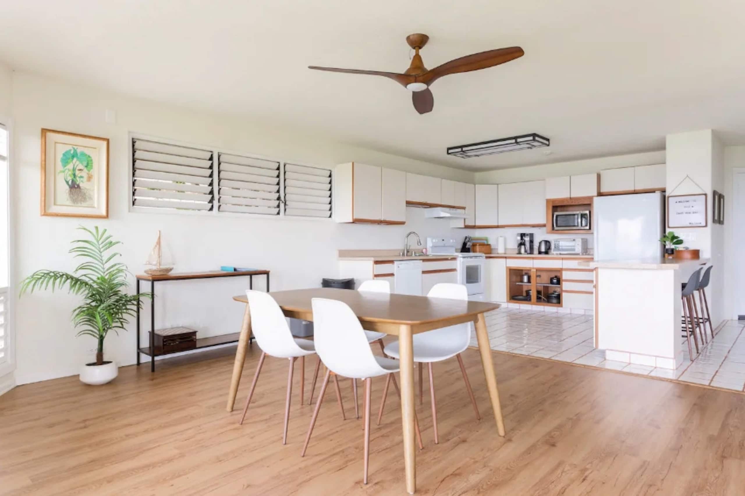Home in Hilo · ★5.0 · 3 bedrooms · 7 beds · 3 private baths - Image 25