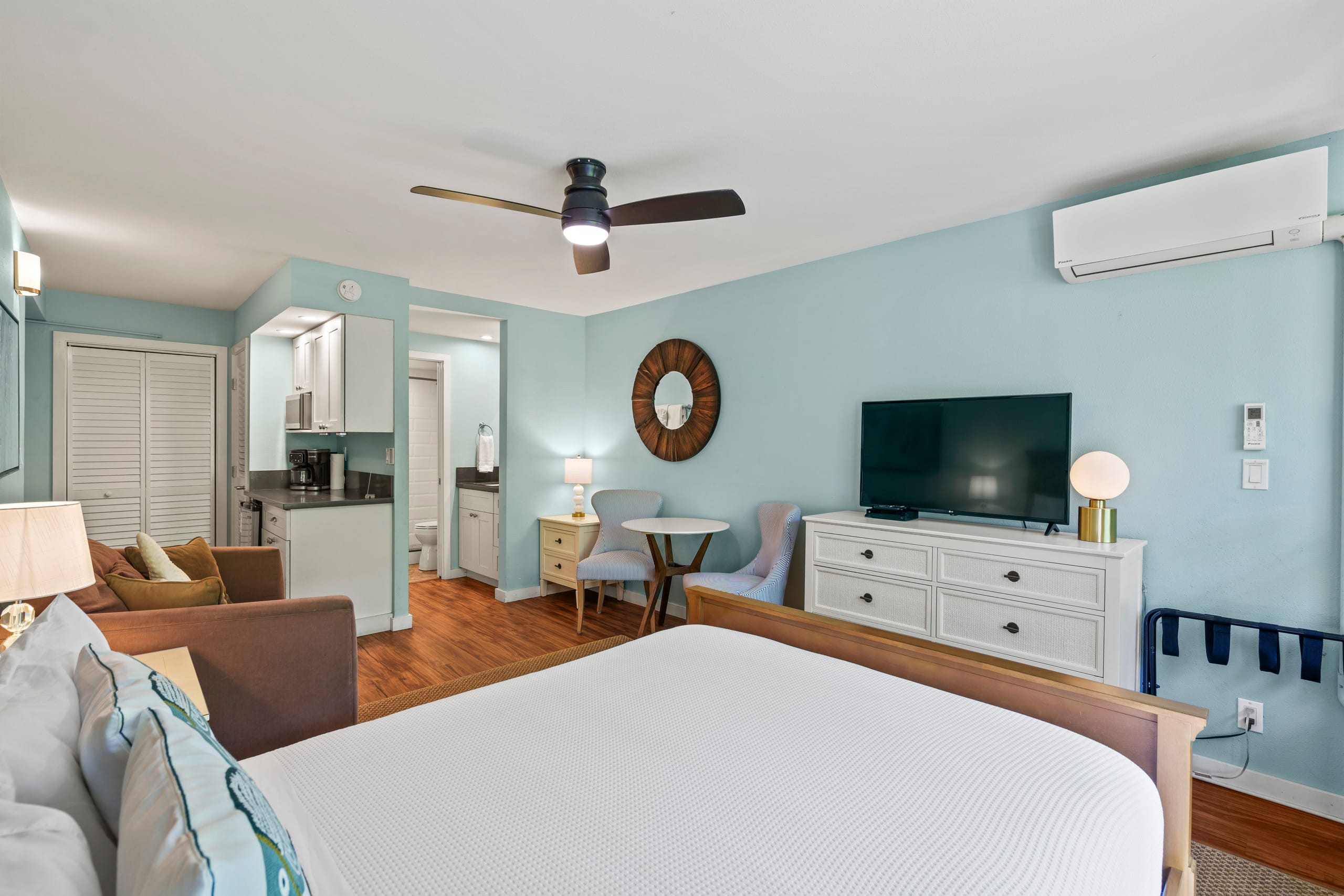 Condo in Kihei · ★4.92 · Studio · 1 bed · 1 private bath - Image 3