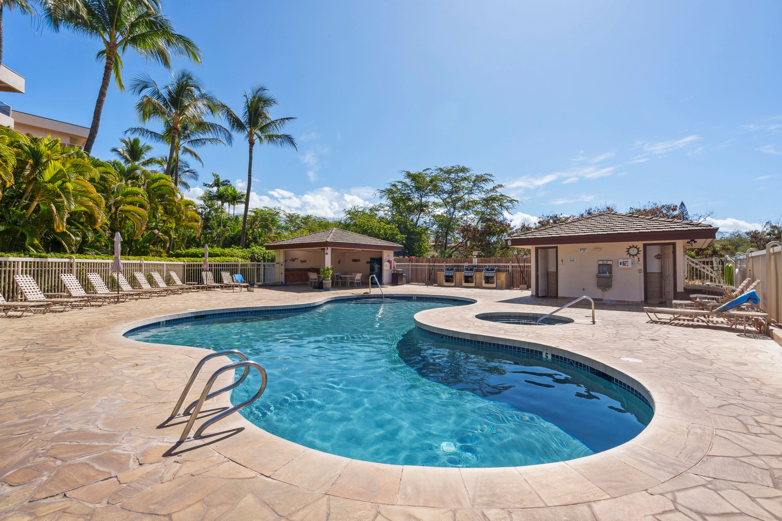 Condo in Kihei · ★4.92 · Studio · 1 bed · 1 private bath - Image 4