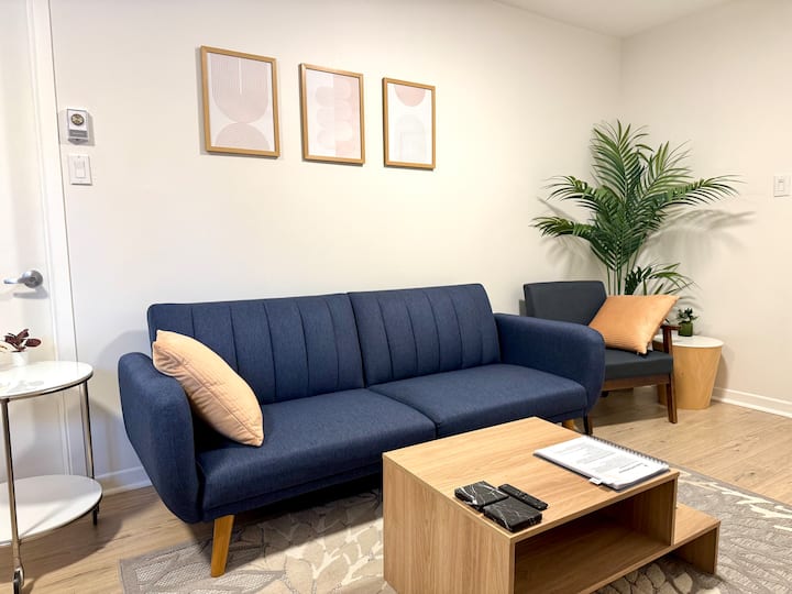 Private Unit With Patio & Fire Pit (Free Parking!) - Terrebonne