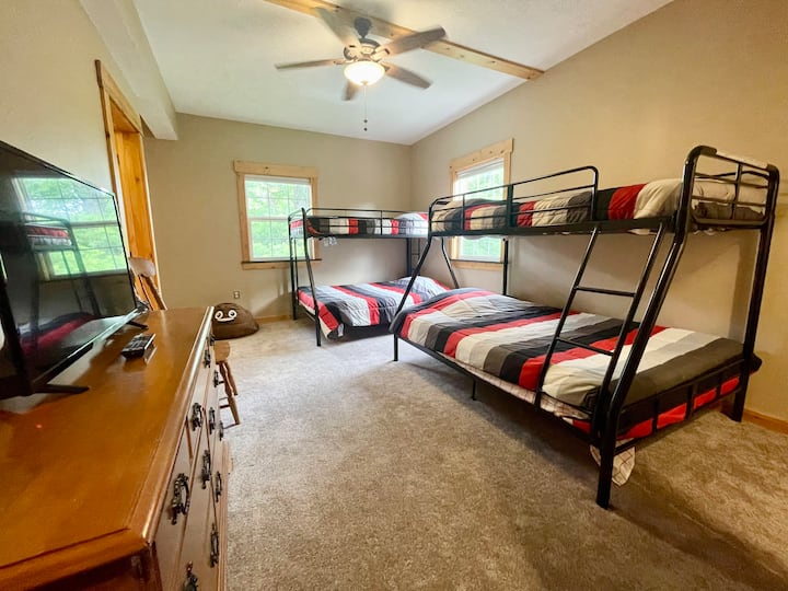 საძინებელი 1