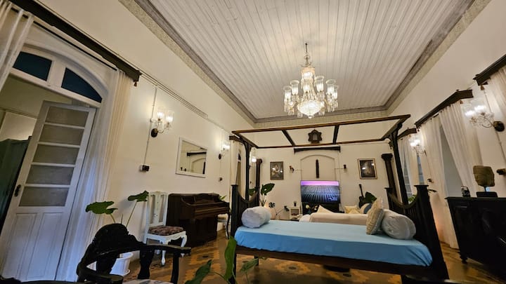 Living room image 1