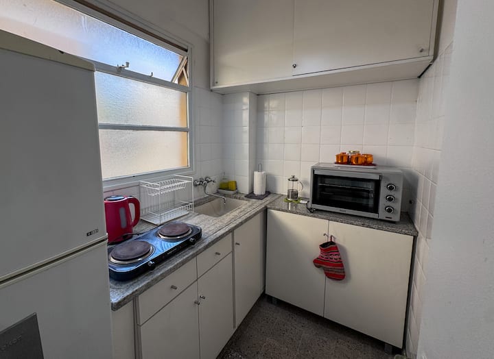 Kitnet com varanda em Retiro perto do Buquebus e do Teatro Colón