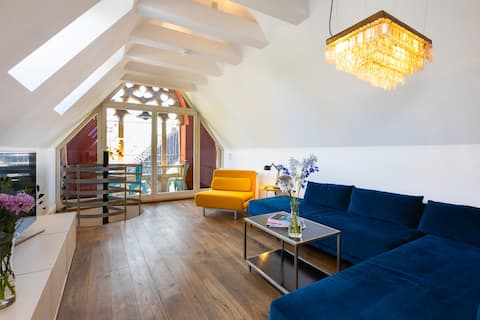 Popular Airbnb listing: statthaus - Domblick-Suite in Altstadt Nord