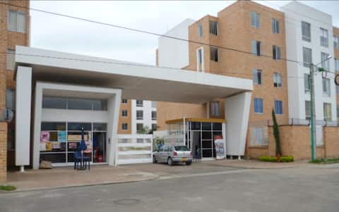 Apartment with a Pool Near a Shopping Center, Downtown