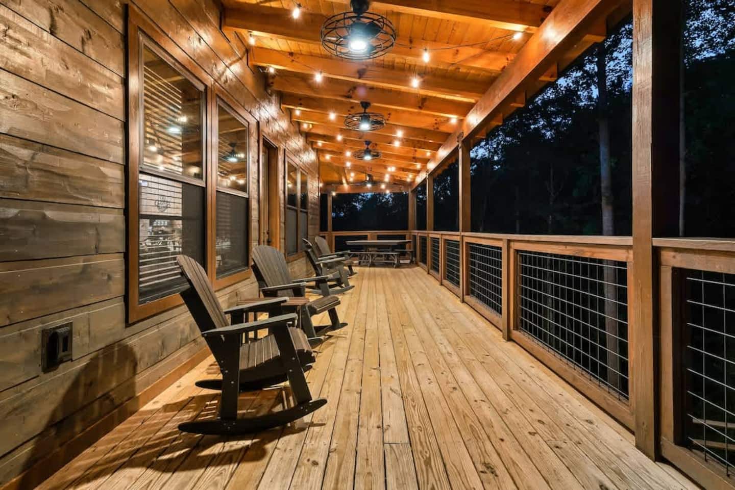 Creekside Adventure hot tub and deck