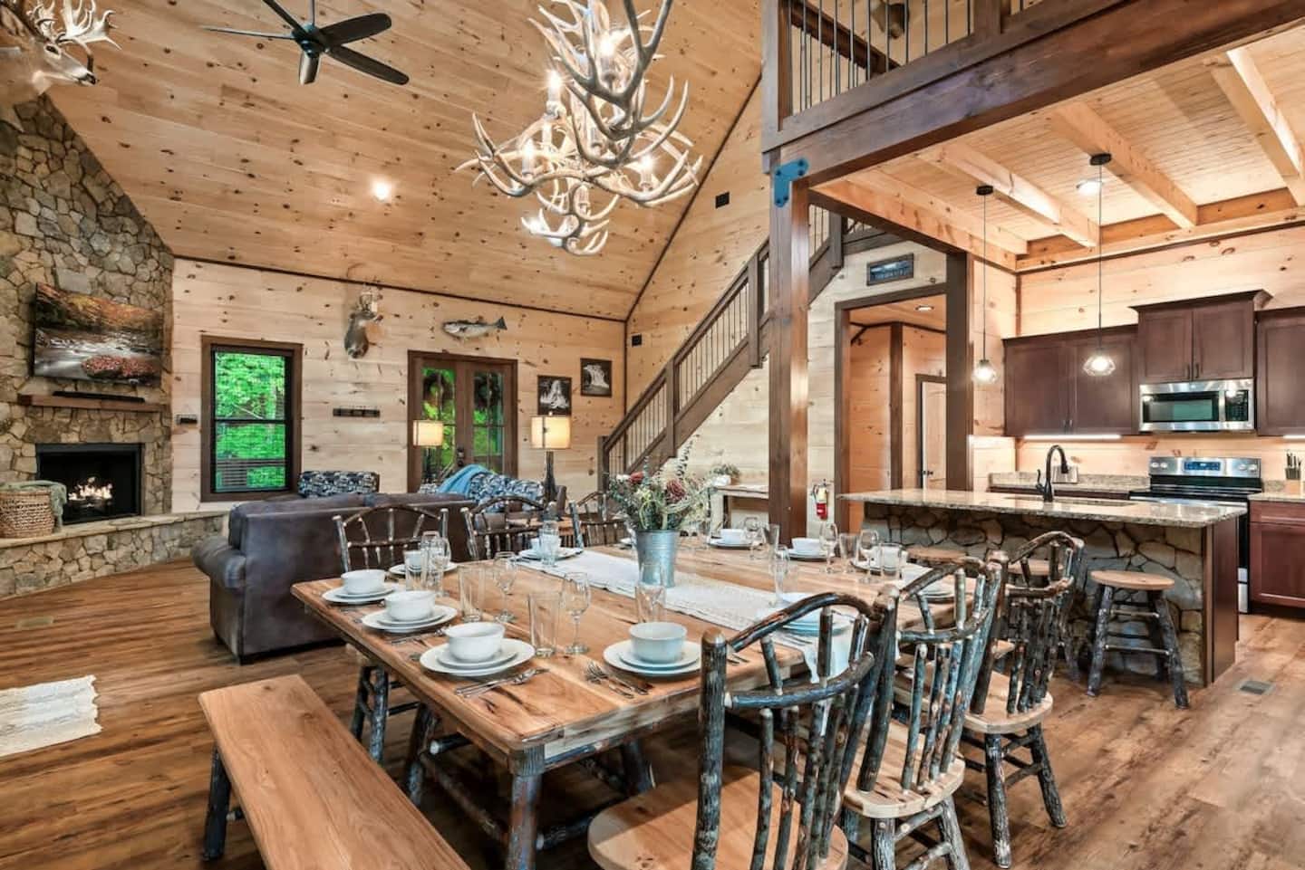 Creekside Adventure dining and living area