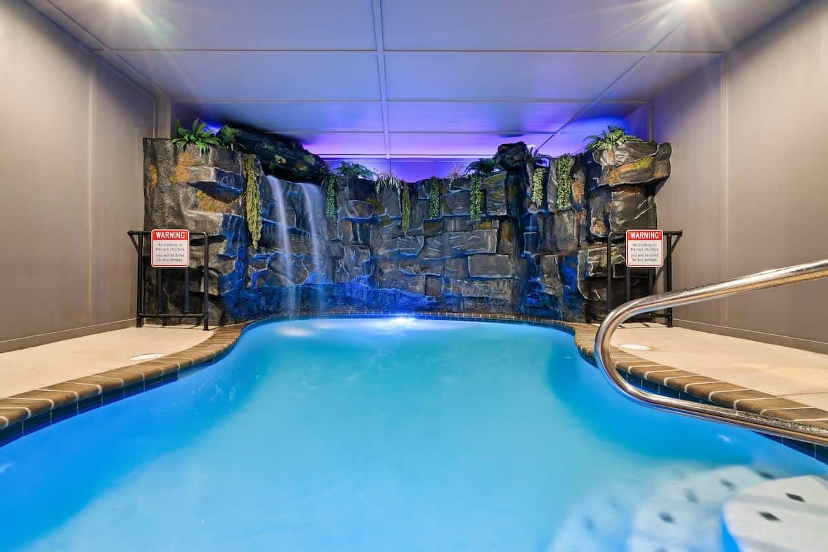Creekside Adventure — luxury cabin with heated indoor pool