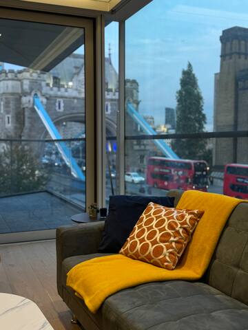 Luxurious 3Bed near Tower Bridge gallery image 3